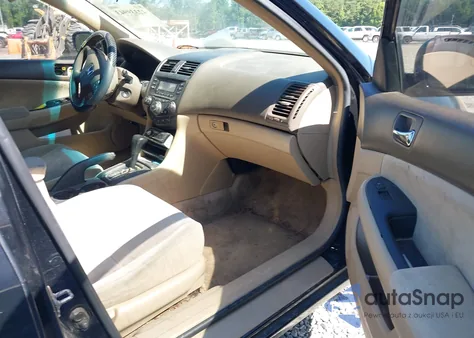 2003 Honda Accord 2.4 Lx z USA, uszkodzony, nr VIN 1HGCM56453A122295